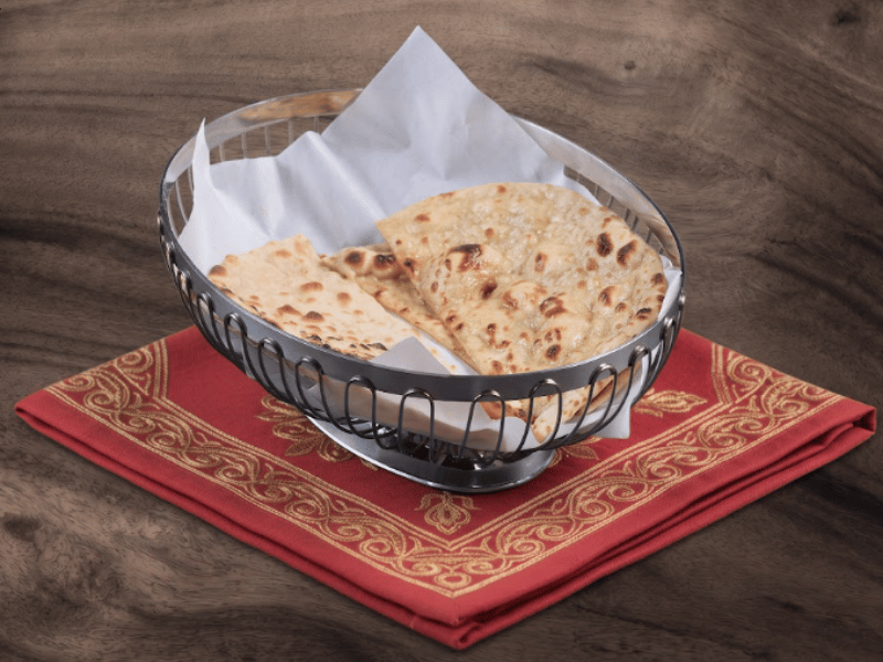 Naan with garlic and arigano